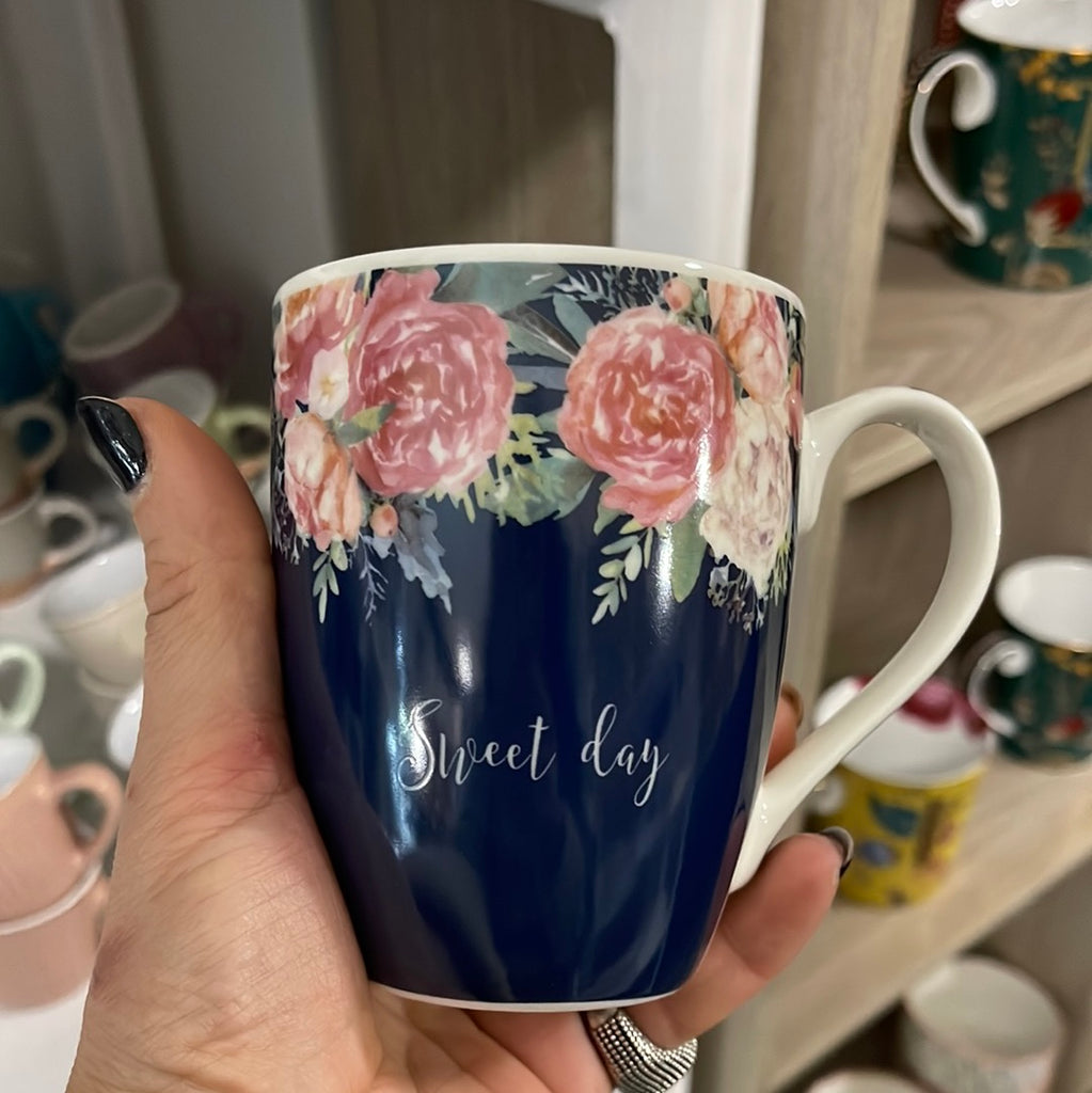 tazza di porcellana floreale